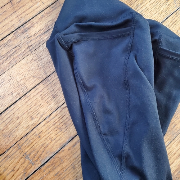 CLOSET CLOSING 7/31 Danskin pocket leggings size small - Picture 6 of 8